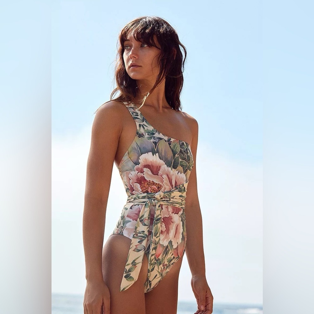 One shoulder one piece swimsuit